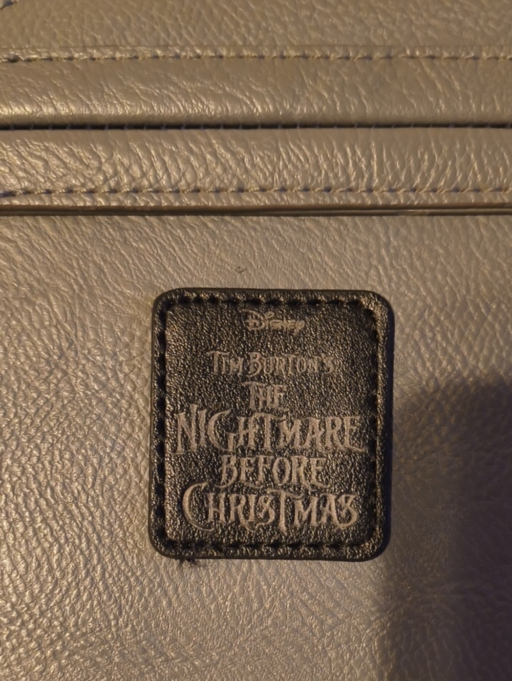 Loungefly Deadly Night Shade Grey Crossbody Bag - Picture 3 of 10